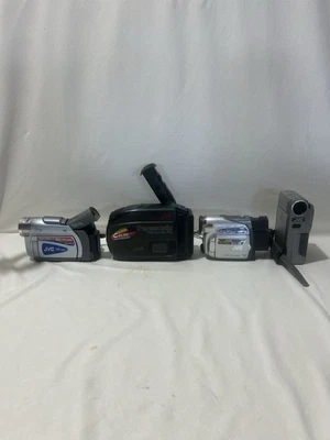 Lote de 4 Videocámaras JVC -GR D250U-GR DVM5-GR D30U-PANASONIC PV IQ3058D SIN PROBAR Foto 1 de 4