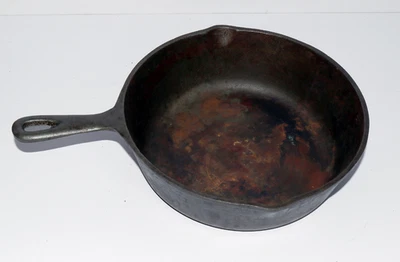 BSR Century Cast Iron No 8 Dutch Oven 5 Qt No Lid Rusty Needs Work - Image 1 of 4