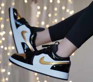 Nike Air Jordan 1 Low SE GS Black Metallic Gold Shoes DR6970 071 Youth Size 6Y - Picture 1 of 5