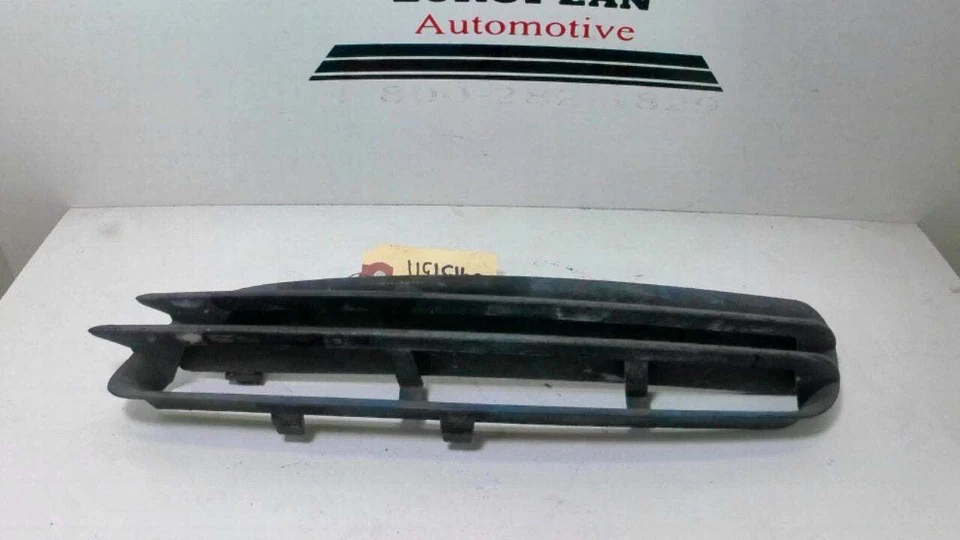 Вставка панели отделки переднего бампера Volvo S70 V70 091511 - Изображение 1 из 1