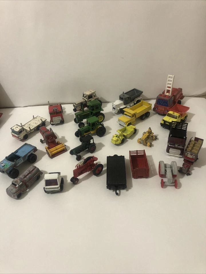 VTG  Diecast Tractor And Trailer Mix Lot Of 22 Case ,John Deer,matchbox /Denser - Image 1 of 4