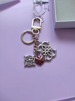 Guess Peony Logo Multi Schlüsselanhänger  - Bild 1 von 4