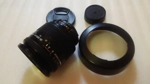 Nikon AF Nikkor 28-200mm f/3.5-5.6 D Lens w/Hood [excellent] #33118018330 Japan - Picture 1 of 10