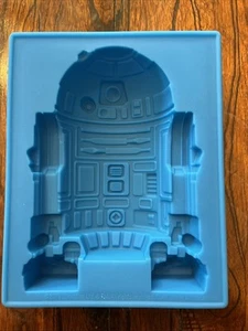 NUOVO STAMPO PER TORTIERA COMPLEANNO IN SILICONE STAR WARS R2D2 - Foto 1 di 4