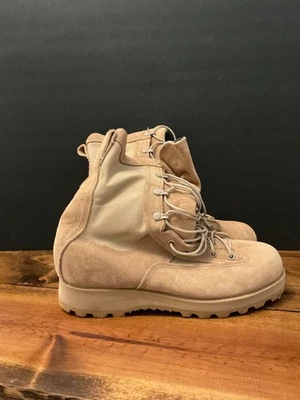 Vibram вихрь военные боевые ботинки размер 9,5R изолированный сделано в США бежевый замши  - Изображение 1 из 4