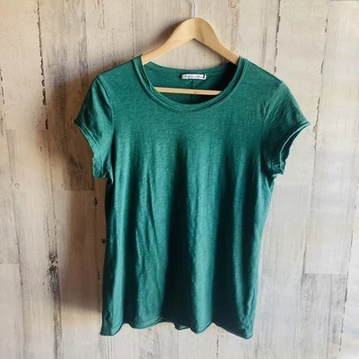 全新无标签 78 美元 Michael Stars Trudy T 恤 Supima 粗纺圆领 T 恤绿色均码 — 第 1/4 张图片