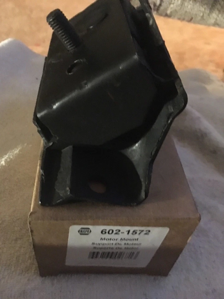 Montaje de motor NAPA Balkamp 602-1572 1987-96 Ford Bronco F-150 87-97 F-250, F-350  Foto 1 de 4