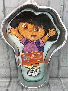Wilton Viacom Nick Jr Dora The Explorer tortiera con inserto tortiera in metallo - Foto 1 di 6