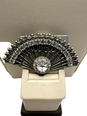 Broche magnético abanico estilo Art Deco vintage con pedrería transparente Foto 1 de 4