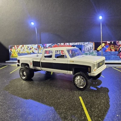 M2 Machines 1974 Chevrolet Silverado 30 4x4 Custom 1/64 Diecast - Image 1 of 4