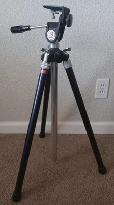 Trípode Graflex TR-I Catálogo 4530 - De colección Foto 1 de 4