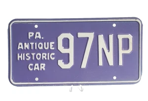 Targa antica auto storica Pennsylvania 97NP - VIOLA DECORAZIONE VINTAGE - Foto 1 di 4