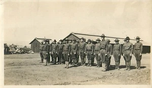 Foto 1. Weltkrieg US Army Soldaten Formation 1917 Truppen im Trainingslager - Bild 1 von 2