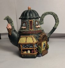 Vintage Hometown Teapot Cottages "Ice Cream Shop" Figurine