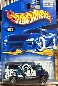 Hot Wheels Saber Tooth Fossil Fuel Series Ambulance Collector No. 042 - Picture 1 of 3