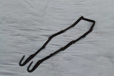 Colgador de lámpara de cadena medieval de hierro forjado de herrero forjado a mano Foto 1 de 4