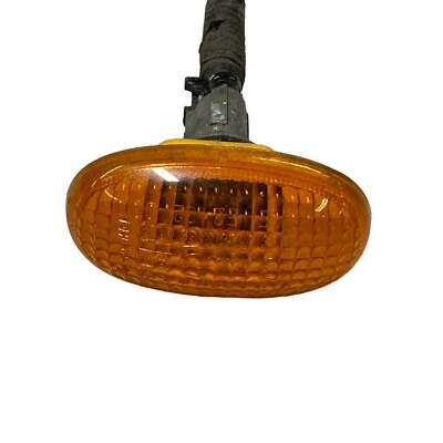 2004 Aveo OEM lado esquerdo ou direito pisca-pisca repetidor luz marcador 04 - Imagem 1 de 4