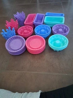 43 Kleine Backformen von QVC Silikon Neu - Bild 1 von 4