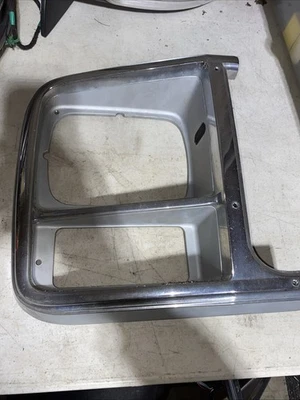 Chevrolet GMC G10 G20 G30 1978-1982 furgoneta pasajero derecho faro bisel Foto 1 de 4