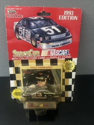 Novo na caixa 1993 Racing Champions escala 1:64 NASCAR Diecast Stock Car #3 Dale Earnhardt - Imagem 1 de 2