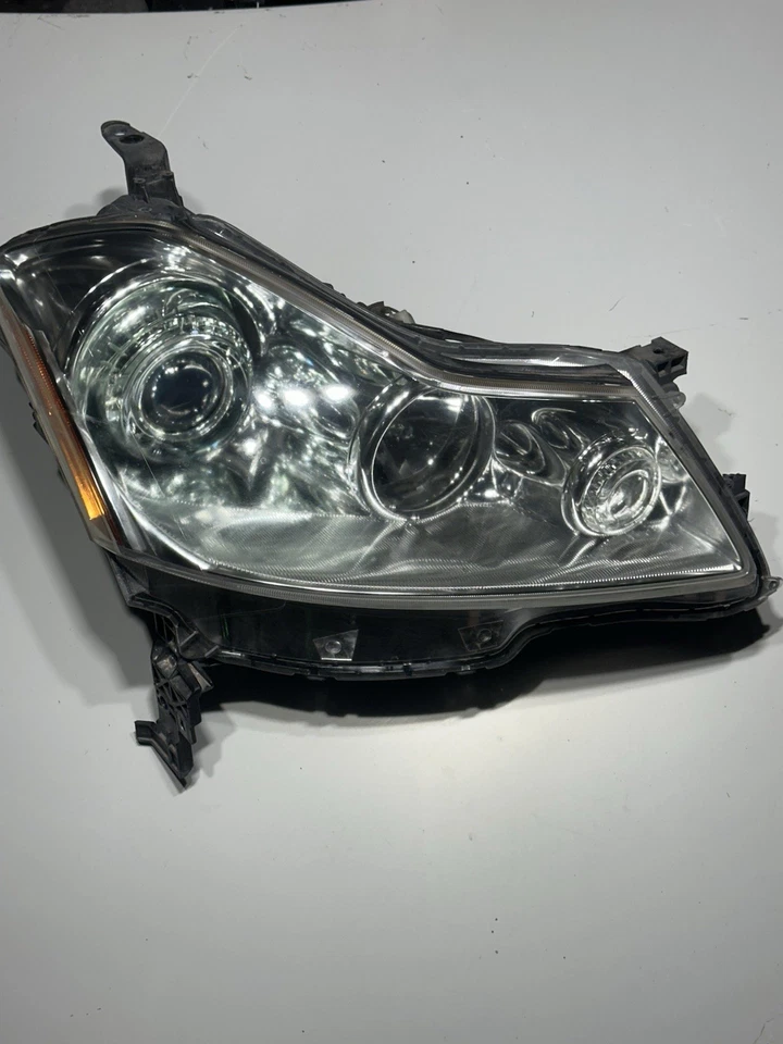 Оригинальная ксеноновая фара для правой стороны пассажира 2007 Infiniti M35 в сборе с лампами - Изображение 1 из 4