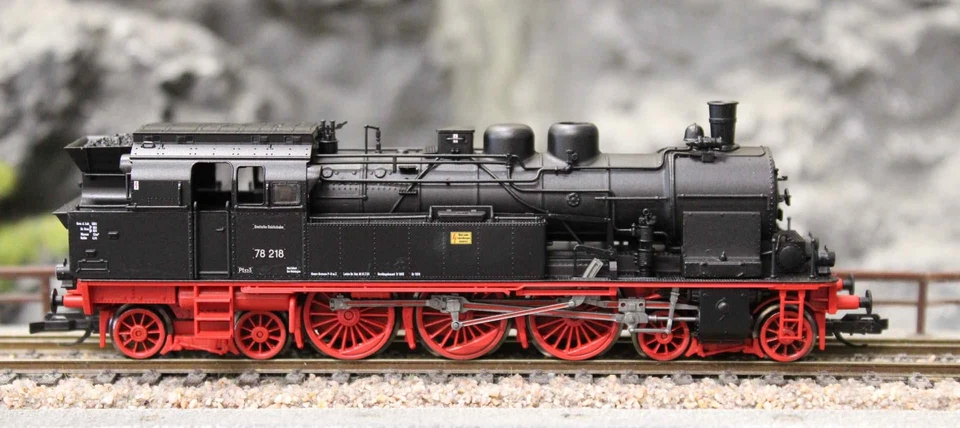 Tillig 04201 Dampflokomotive BR 78.0 der DR - Spur TT - Neu in OVP - Bild 1 von 4