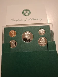 US Mint Proof Set 1998,  Mint Mark - S Uncirculated Coins . No Cover For Lens - Picture 1 of 3