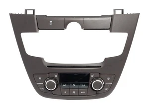 2011-13 Buick Regal Automatic Climate Control Unit Part Number 13297382 Opt CJ2 - Picture 1 of 4