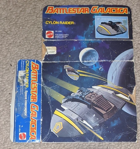 Battlestar Galactica 1979 Cylon Raider Mattel Worn Empty Box Cover