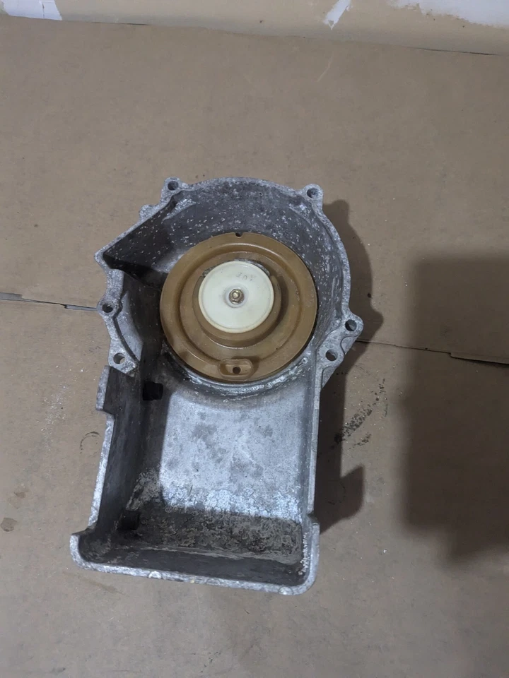 Polaris Recoil Starter Assembly 3085444 Good Used OEM 1997 XC 600 NEED NEW CORD - Image 1 of 4