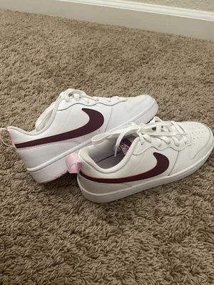 Size 5.5 (GS) Nike Court Borough 2 Low White Dark Beetroot - Image 1 of 4