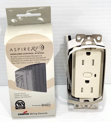 Cooper Aspire RF9505-TDS RF Control Dividido Duplex Receptáculo Toma Inalámbrica Foto 1 de 4