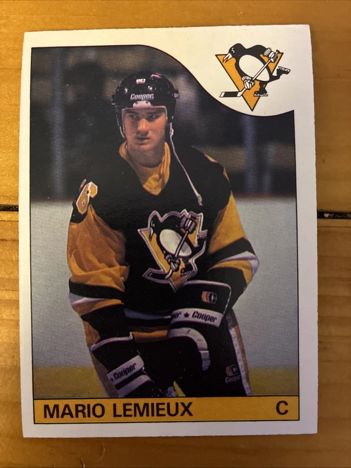 1985-86 O-Pee-Chee - Mario Lemieux #9 (RC) Foto 1 de 2
