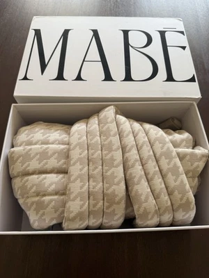 New MABE Monarch Baby Carrier Houndstooth Pattern NIB Infant Pack - Image 1 of 4