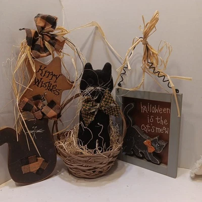 Casa de campo Halloween gatos negros hechos a mano estante cuidador colgante de colección Foto 1 de 4