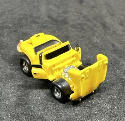 Micro Machines Deluxe Jaguar XKE Convertible Yellow 1988 Galoob, All Doors Open! - Image 1 of 4