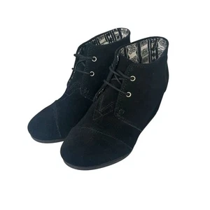 Toms Women’s Desert Wedge Suede Boots Booties Size 7.5 Black Nubuck Lace Up - Picture 1 of 10