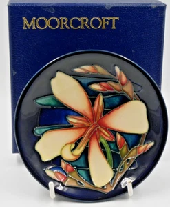 NEW BOXED MOORCROFT COLLECTORS CLUB PIN DISH 2004 PANACHE SIAN LEEPER - Picture 1 of 3