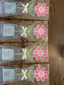 NWT Flower in Vase - -8 Inch Pop Up Vases Perfect set of 4 - Picture 1 of 2