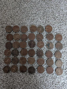 41 Colombia 5 Pesos Coin, Seated Policarpa Salavarrieta | 1980 - 1989 - Picture 1 of 3