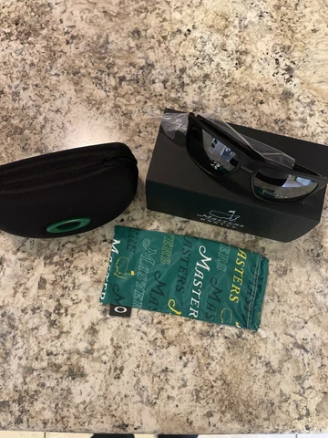 Augusta National Masters Mattie Black PrizmPolarized Oakley Sunglasses Brand New Cover