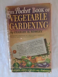 The Pocket Book of Vegetable Gardening 1942  (#6327) - Picture 1 of 13