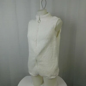 Bobbie Brooks Full-Zip Sherpa Fleece Vest - White, Small #9002 - Picture 1 of 6