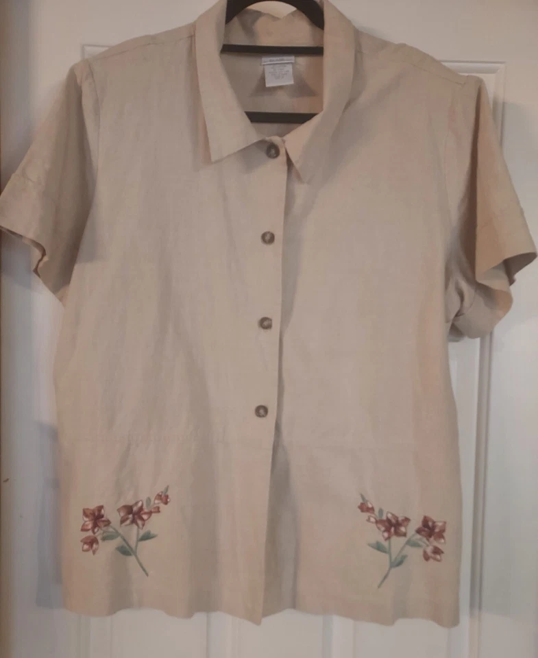 Vintage Blair Boutique - Top Beige con Bordado Floral - Talla XLG/PT Foto 1 de 3