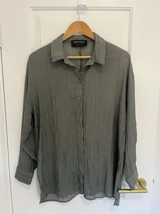 Decjuba Women’s Khaki Long Sleeve Button Up. Size 10 UK - Bild 1 von 3