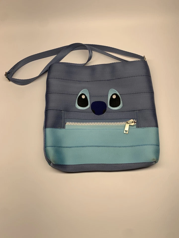 Bolso Bandolera Mensajero Disney Lilo And Stitch Harveys - Ver Descripción Foto 1 de 4