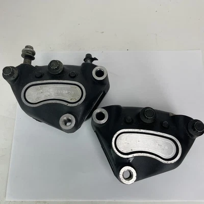 Pinzas de freno delanteras derecha e izquierda Harley Davidson Touring Dyna Electra 2000-2006 Foto 1 de 4