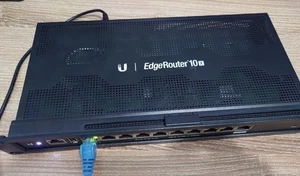 Ubiquiti UniFi EdgeRouter ER-10X 10-portowy router Gigabit Ethernet PoE Passhrough - Zdjęcie 1 z 5