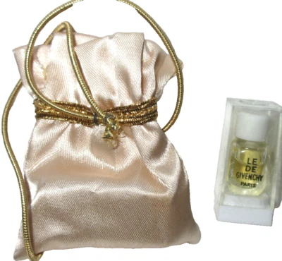 Le De Givenchy духи крошечные микро мини образец размер 2 мл 1/15 жидкой унции новый (A8 - Изображение 1 из 2