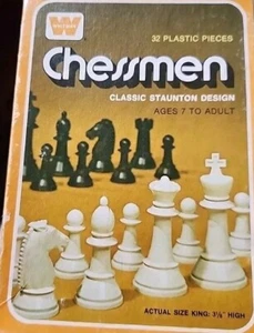 Vintage, 1974 Whitman Chessman Classic Staunton Design, 32 Plastic Pieces, USA. - Picture 1 of 2